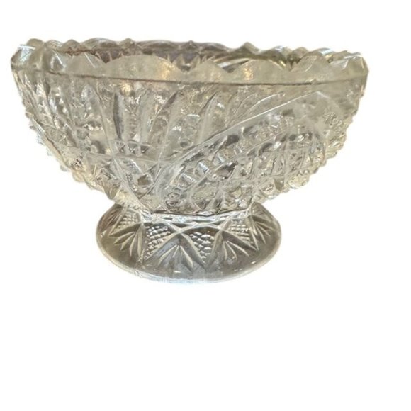 Vintage Crystal Cut Glass Pedestal Bowl For Decorative Or Serving Use - Picture 1 of 4